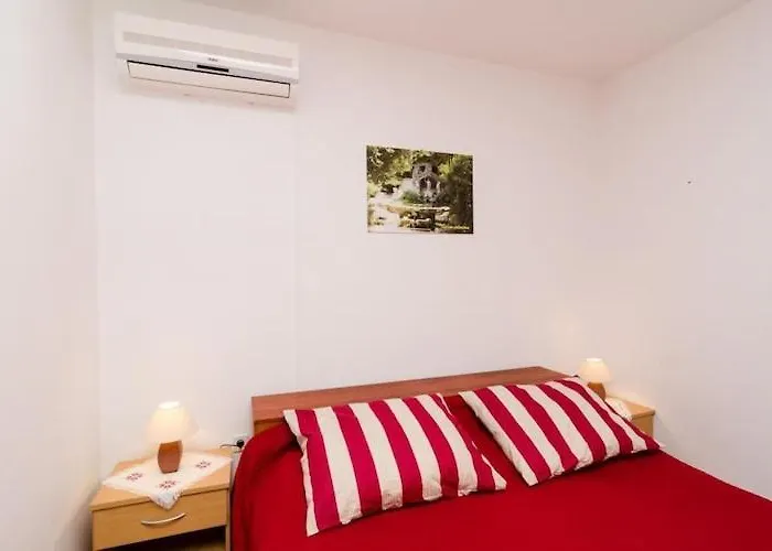 Apartment Kola Slano